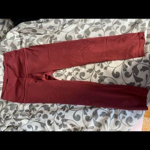 Lululemon Align Crop 21” in Chianti